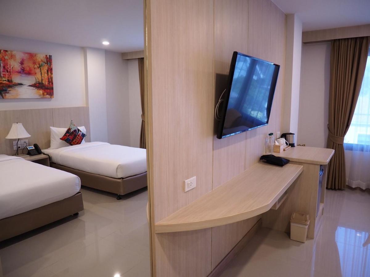 Malee Hotel Chiang Mai Ngoại thất bức ảnh