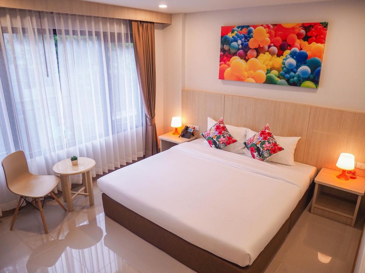 Malee Hotel Chiang Mai Ngoại thất bức ảnh