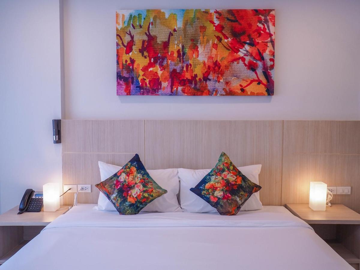 Malee Hotel Chiang Mai Ngoại thất bức ảnh