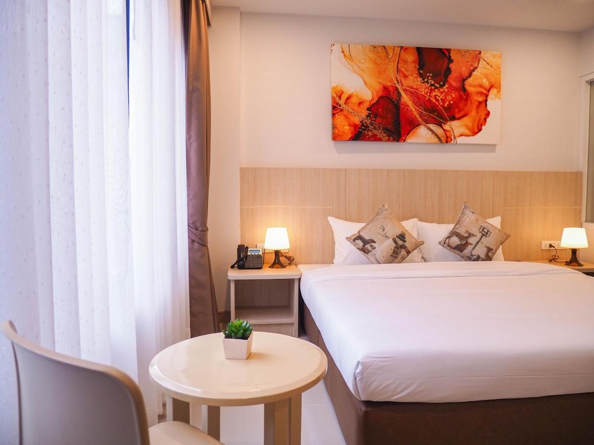 Malee Hotel Chiang Mai Ngoại thất bức ảnh