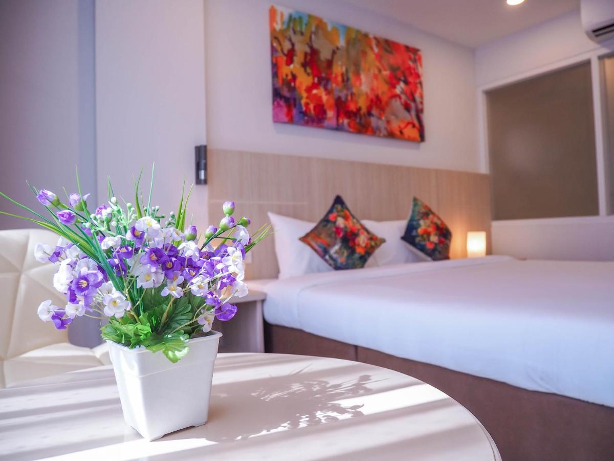 Malee Hotel Chiang Mai Ngoại thất bức ảnh