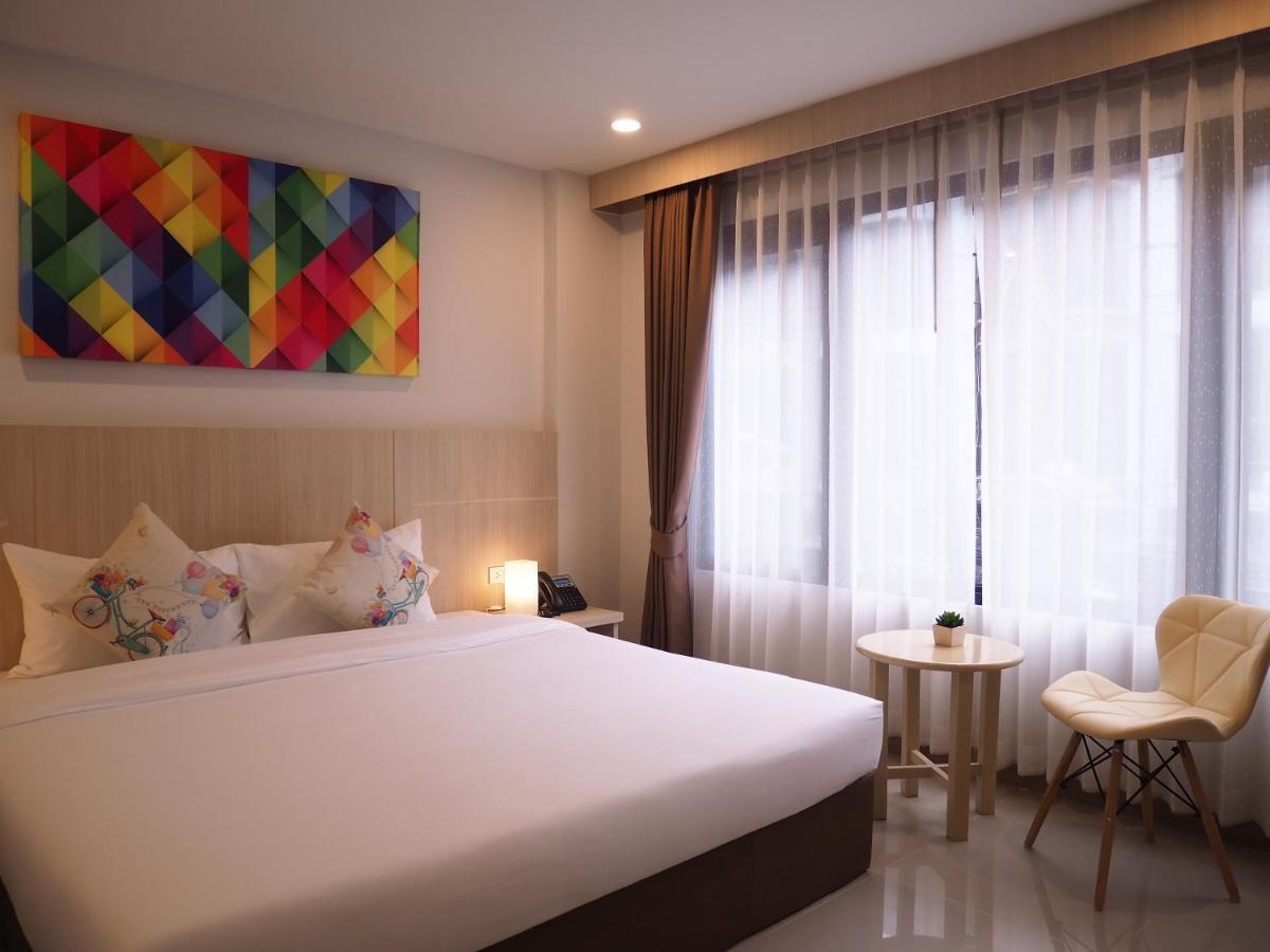 Malee Hotel Chiang Mai Ngoại thất bức ảnh