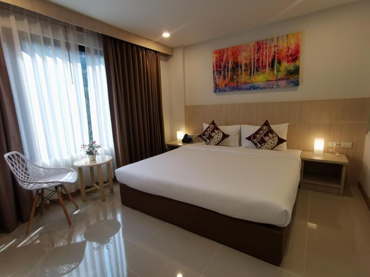 Malee Hotel Chiang Mai Ngoại thất bức ảnh