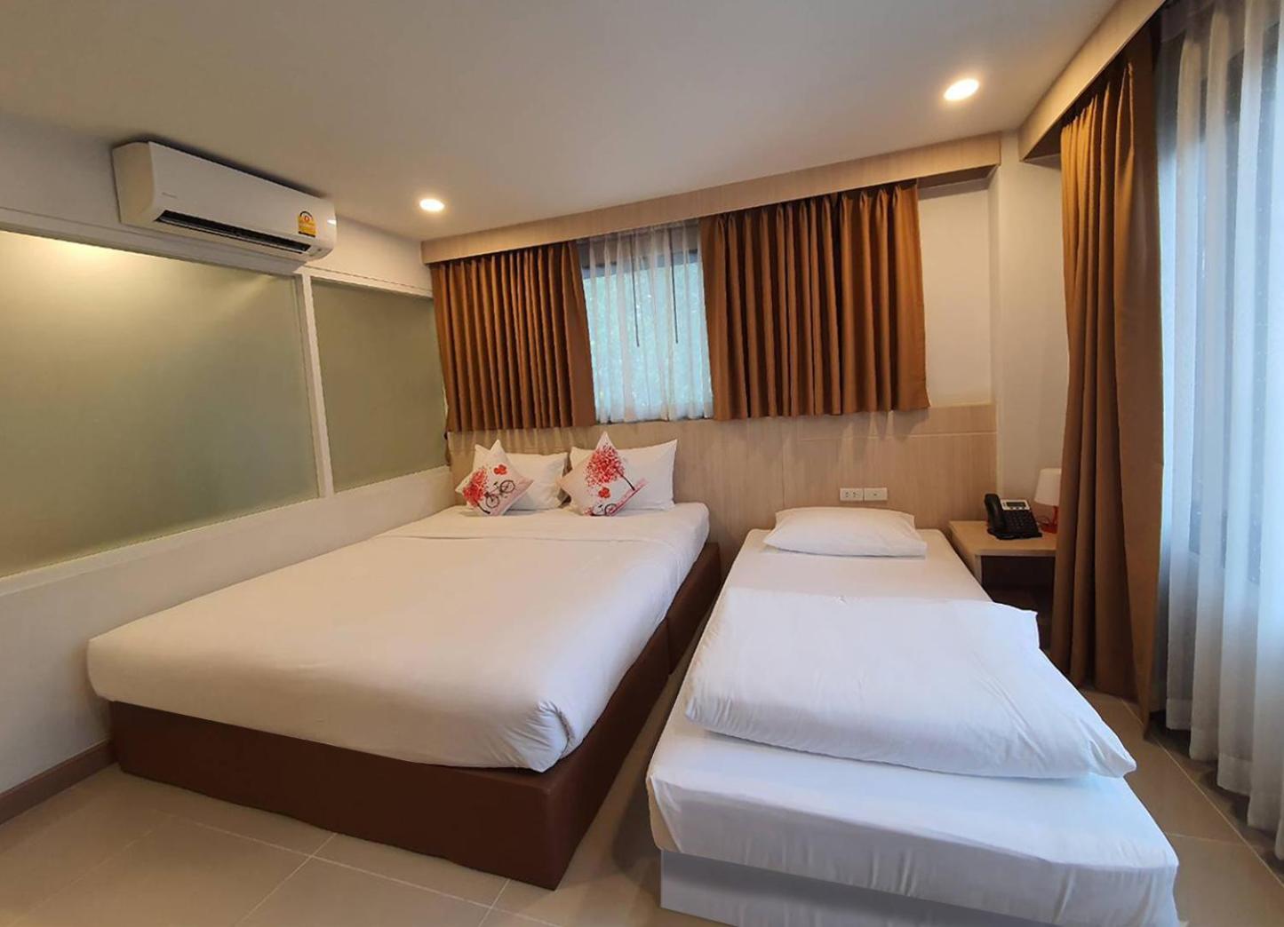 Malee Hotel Chiang Mai Ngoại thất bức ảnh